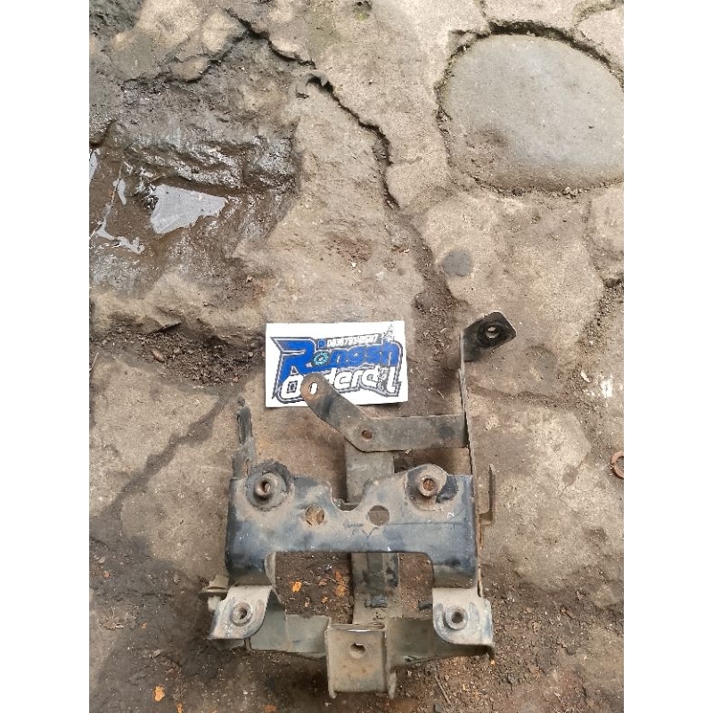 DUDUKAN AKI VARIO KARBU 110 SECOND ORIGINAL