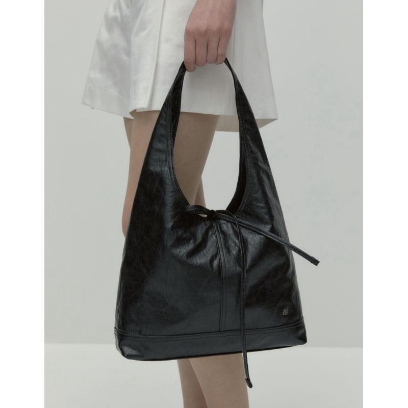 DEPOUND pino bag (hobo) - black (M)