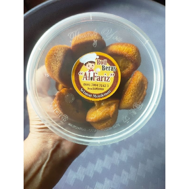 

Kue Roti Beras atau wadai roti baras