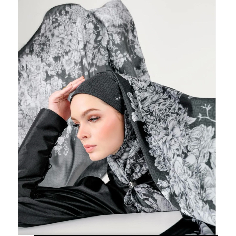 Buttonscarves Florescent square Ink