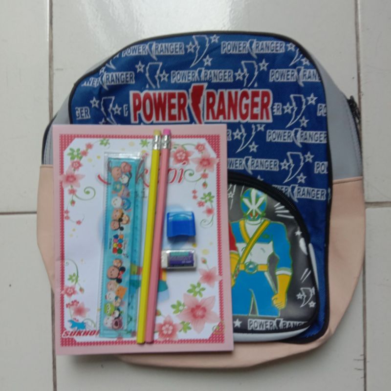 

1 Set Perlengkapan Sekolah