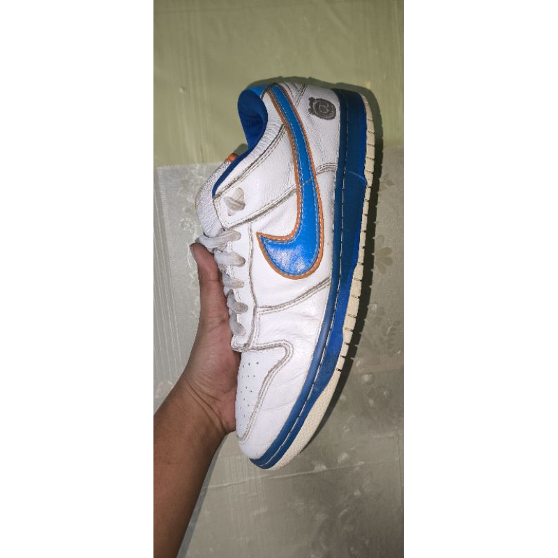 sepatu SB Dunk medicom