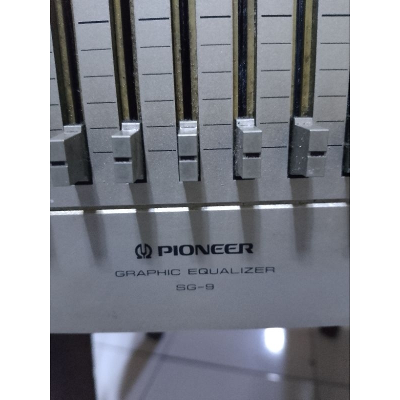 Equalizer Pioneer