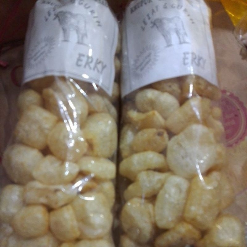 

kerupuk krecek kulit sapi