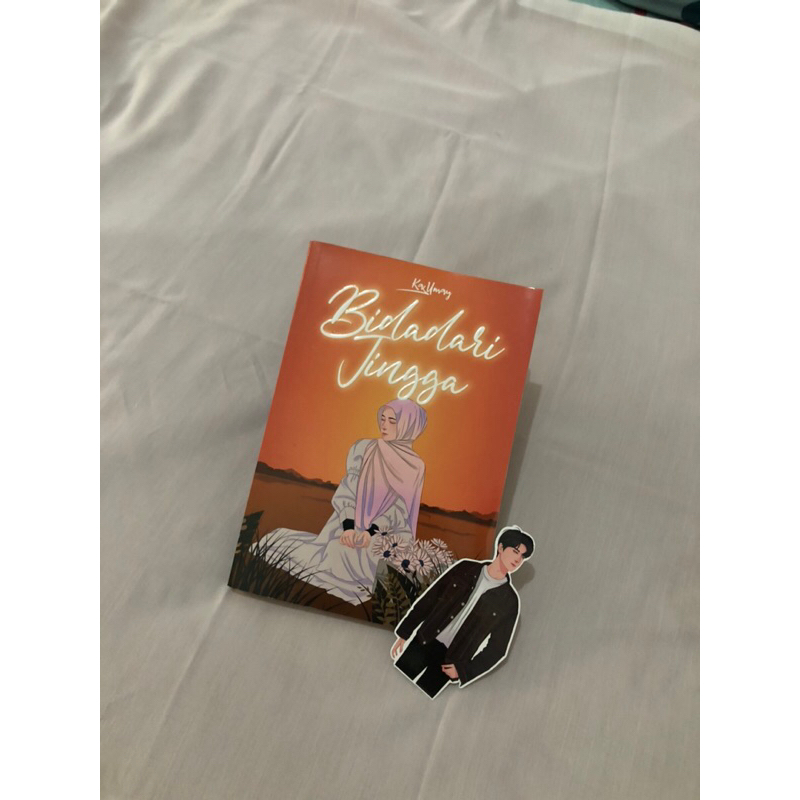 Prelov Novel BIDADARI JINGGA (ORI)