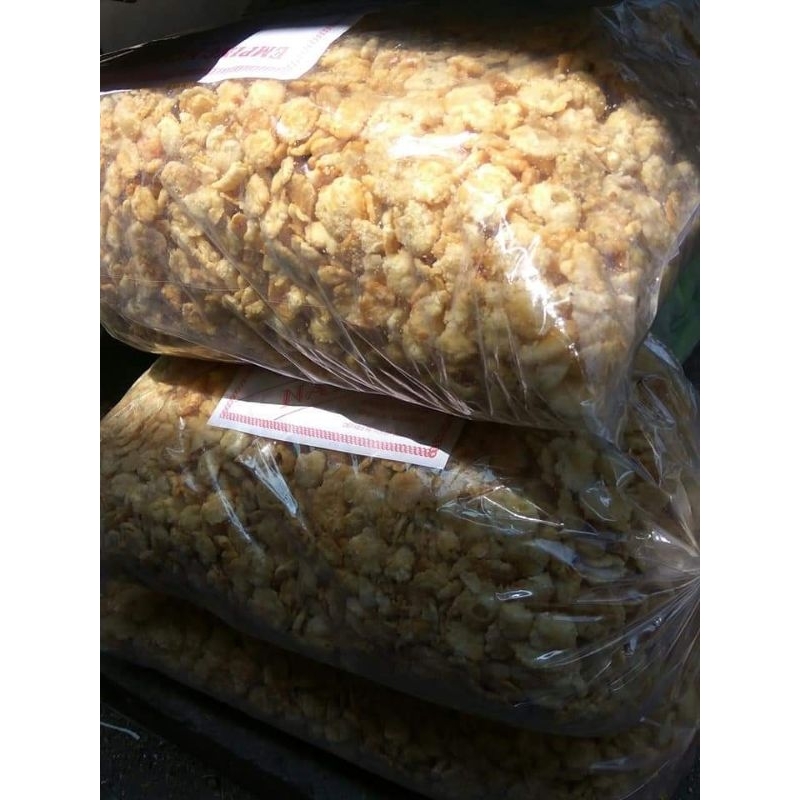 

Emping asin gurih tektur nya renyah cocok untuk cemilan sehari hari