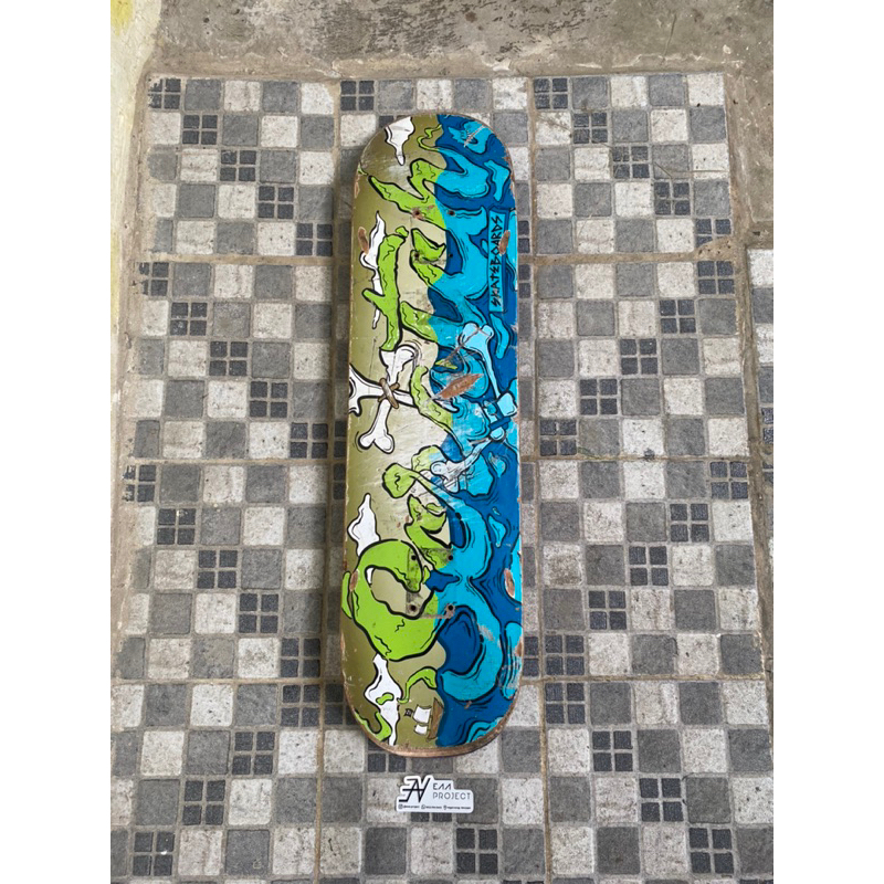 Deck Scratch Skateboard