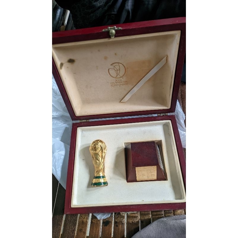 miniatur Piala dunia 2002 Made in korea