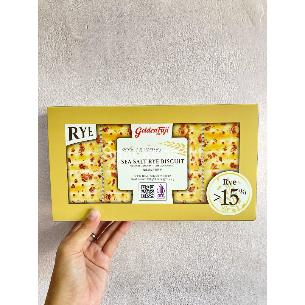 

QH GOLDEN FUJI SEA SALT RYE BISCUIT / BLACK TRUFFLE WITH QUINOA AND CHIA SEED CRACKERS / CHIA SEED