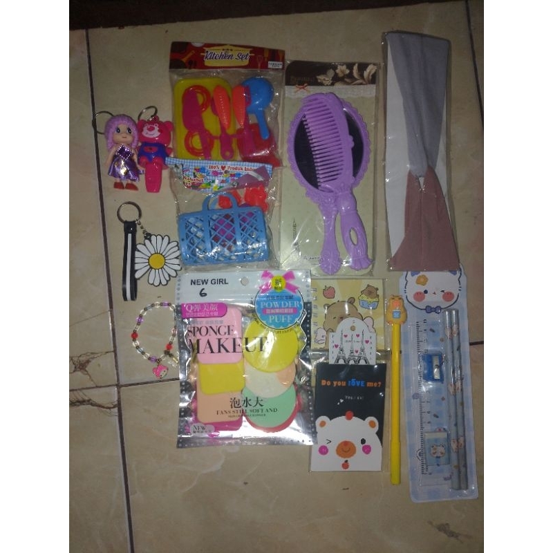 

barang premiumm random 3pcs diacak kertas