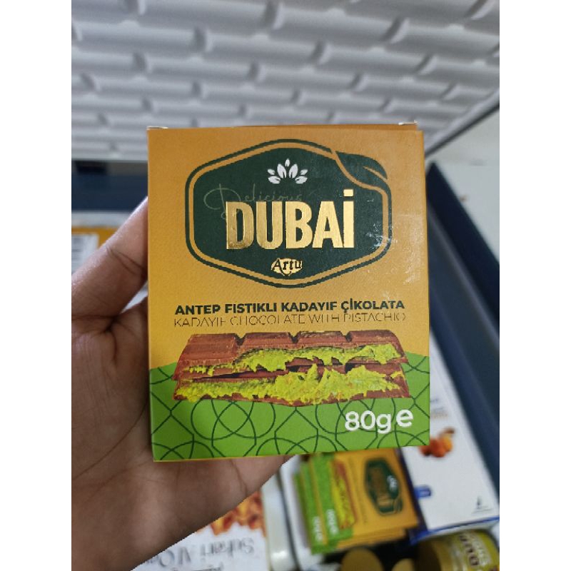 

Coklat Dubai Crispy Pistachio Kunafa ARTU 80g Viral Lebih Enak Dari Baklava