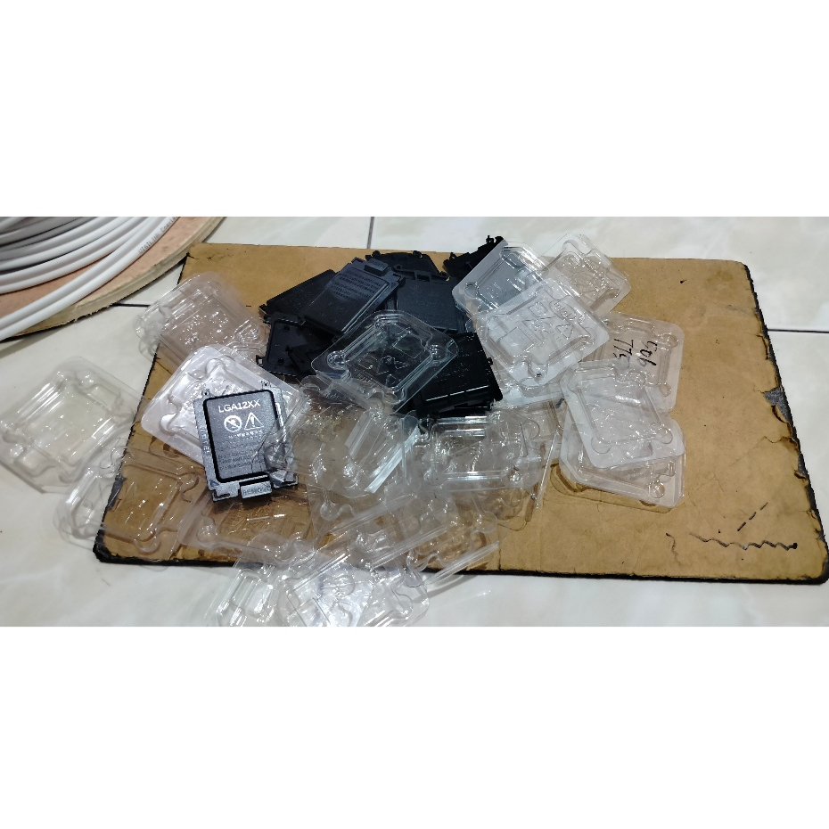 cpu holder prosesor INTEL MIKA tempat prosesor Pelindung rumah prosesor MOBO