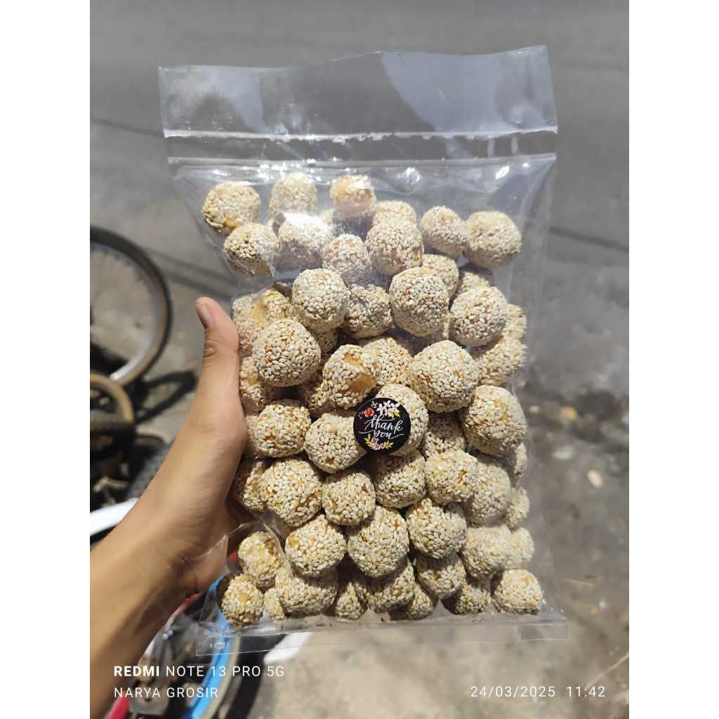 

BISKUIT MANCO WIJEN BULAT DAN LONJONG