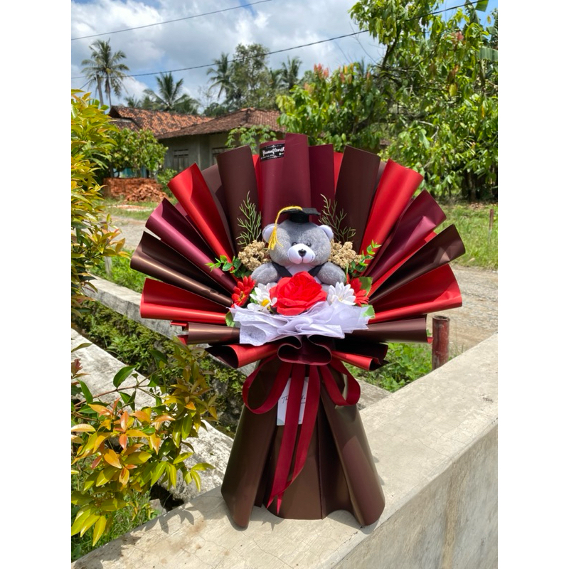 

buket wisuda terbaru boneka toga + bunga free note