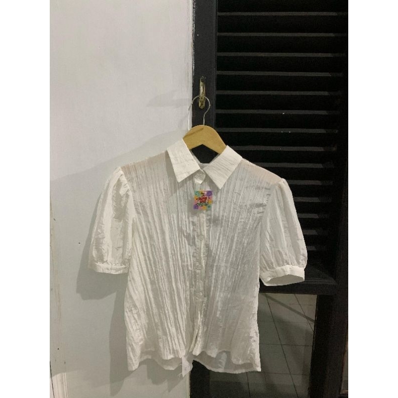 THRIFT Kemeja Lengan Pendek Putih