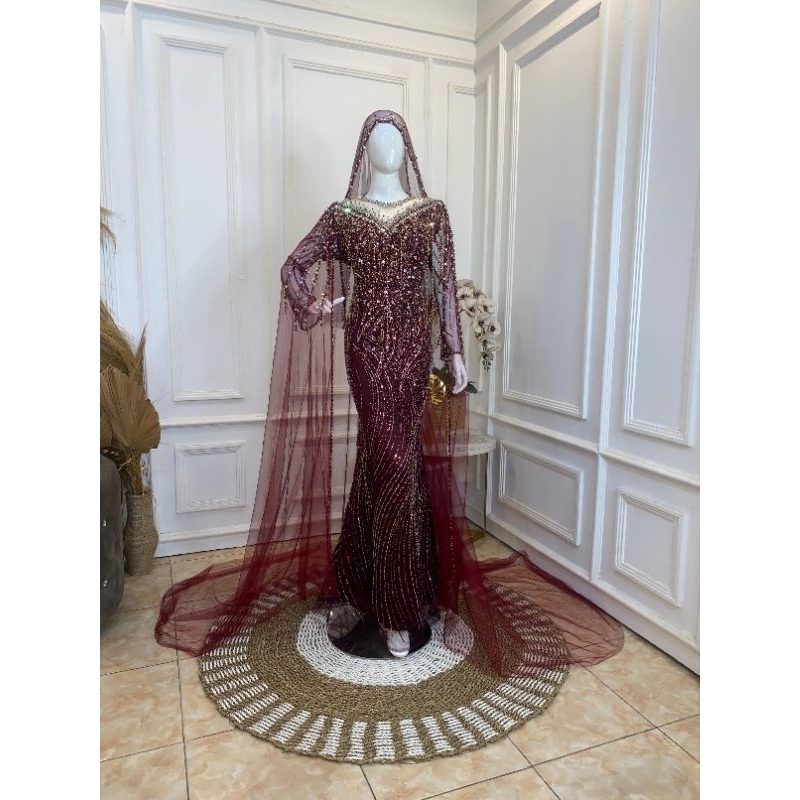 Gaun Slim Luxury Maroon Mix Gold