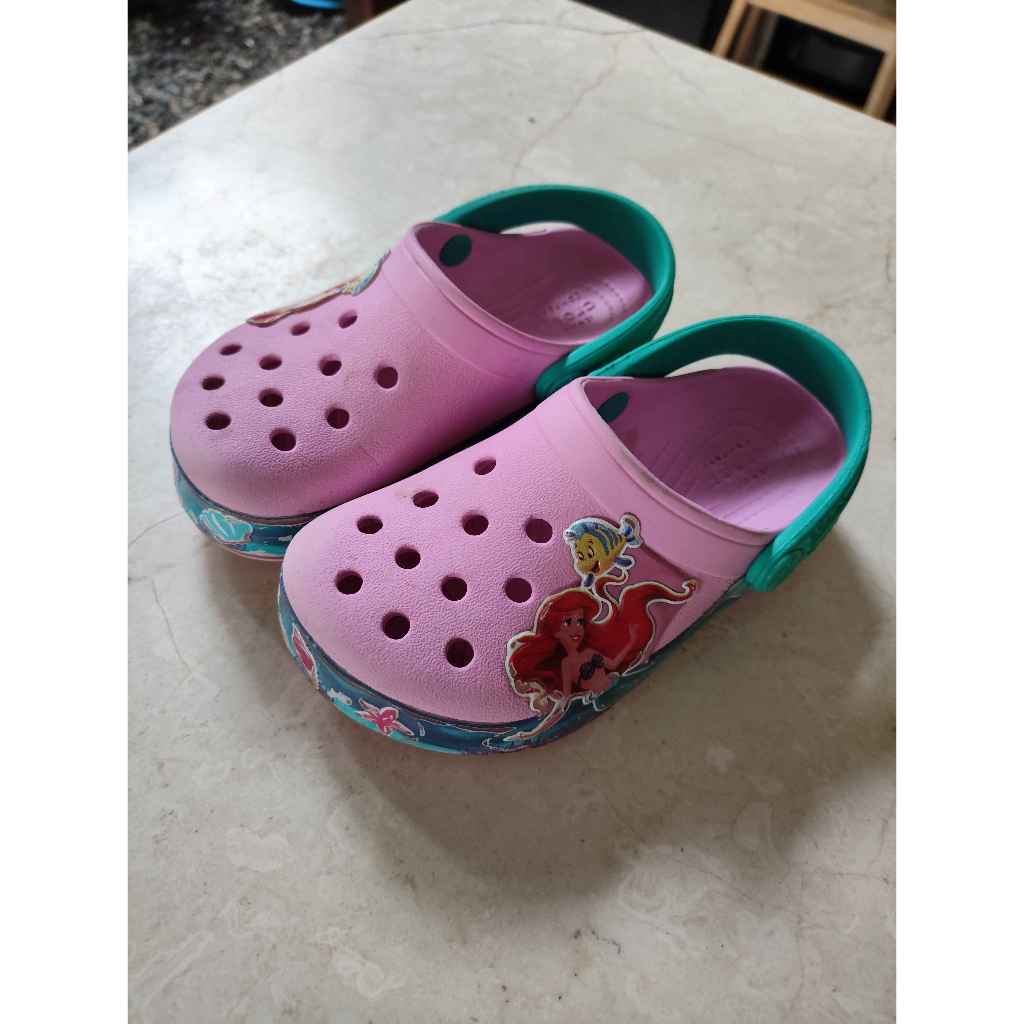 Preloved - Crocs Little Mermaid Pink
