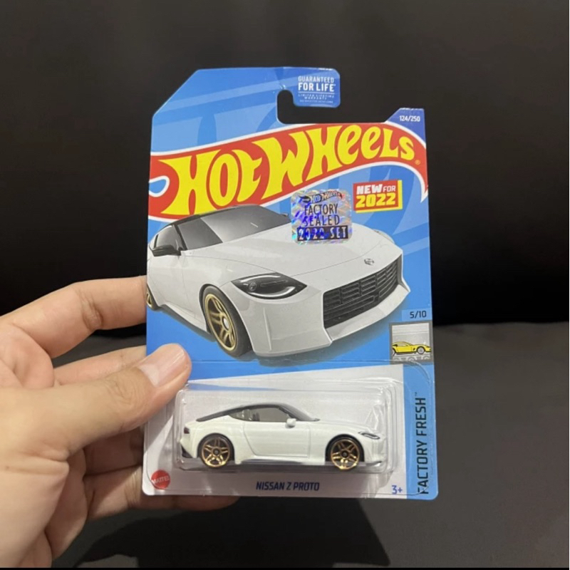 Hot Wheels 2023 Nissan Z Proto White FS 2022 Factory Sealed