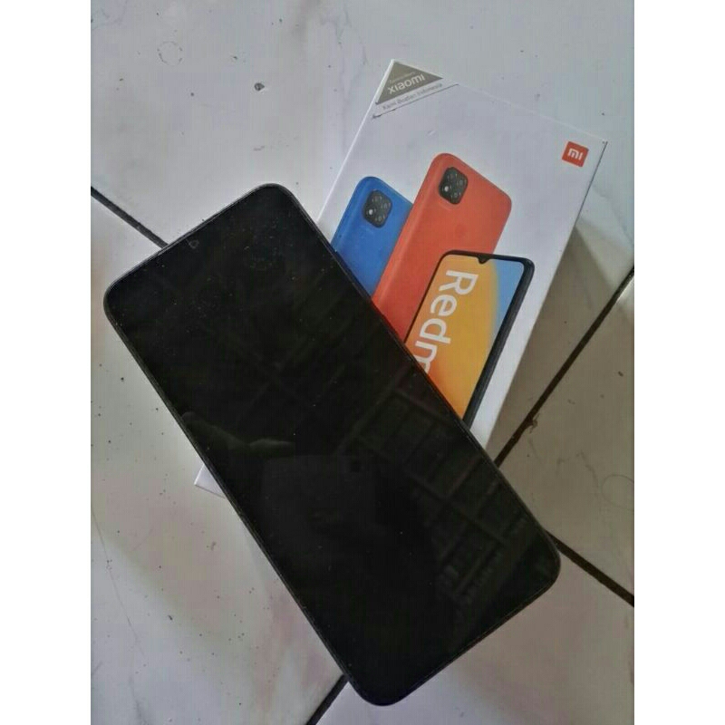 Hp minusan layar pony ram 4(Redmi 9c)