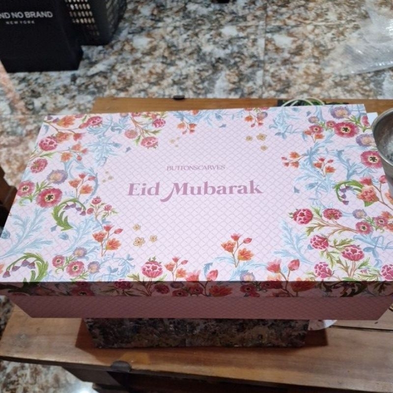 

Box Besar Scarves Eid Mubarak By Button Craves