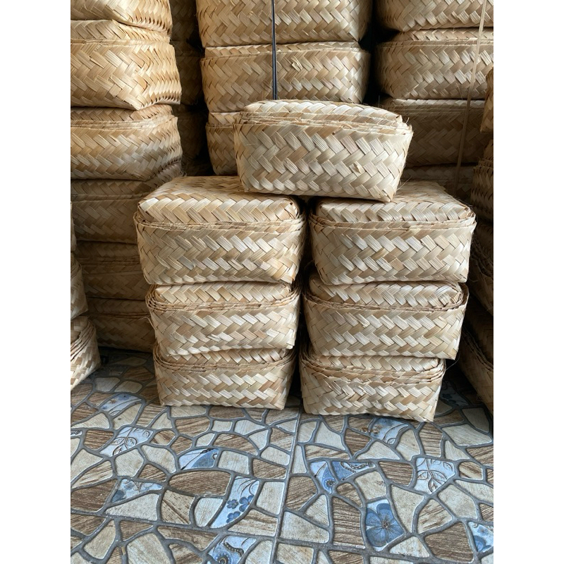 ( Sepasang ) Besek Nasi 15 X 15 Besek Nasi Berkat Besek Souvenir Besek Hampers Besek Snack