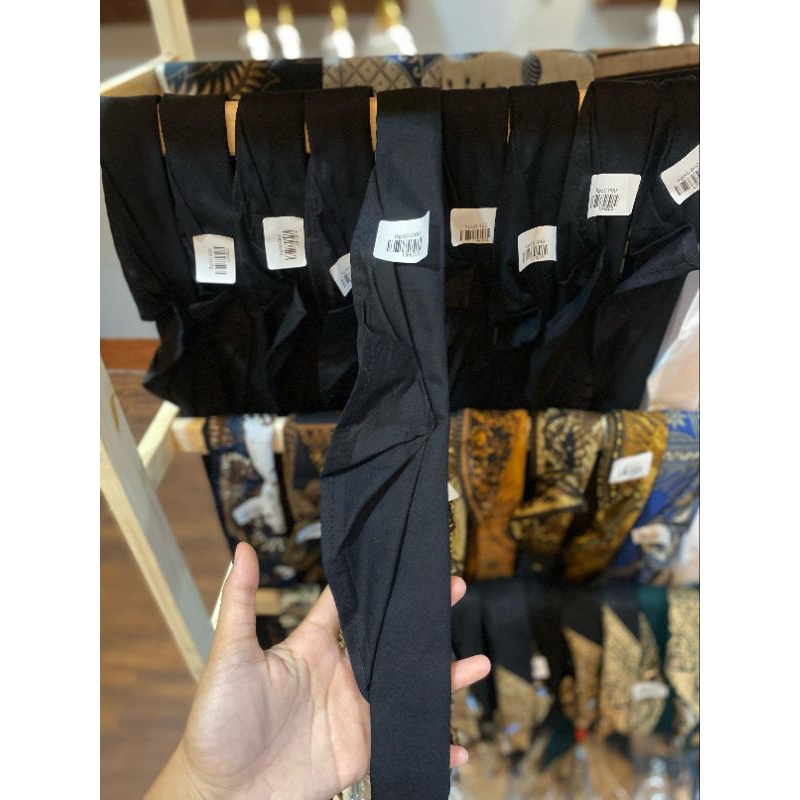 Udeng Setengah Jadi | Putih | Batik | Hitam
