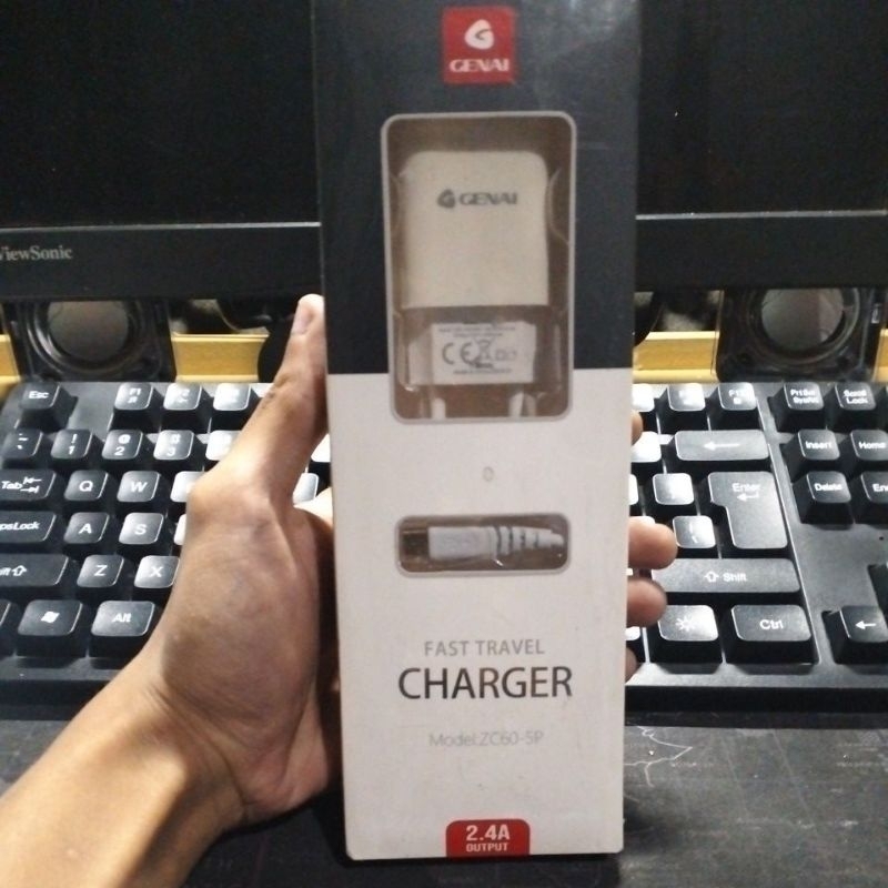 Fast Travel Charger Genai ZC60-5P