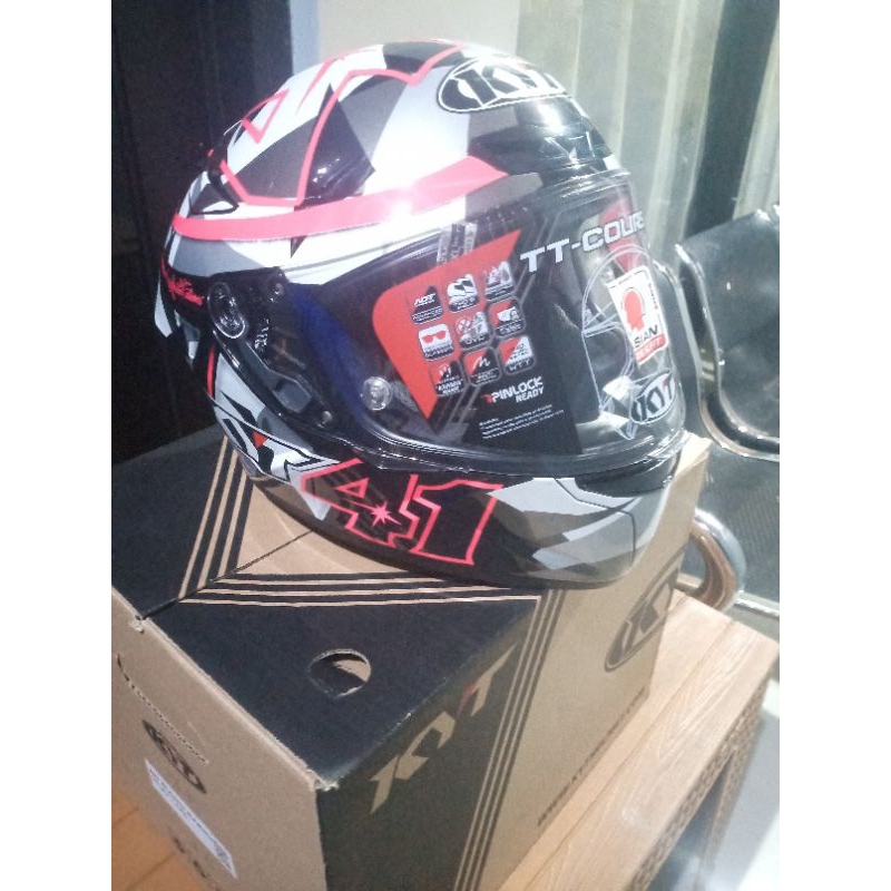 KYT TT Course Repaint Espargaro