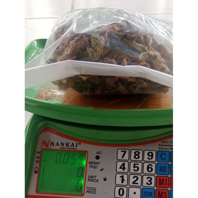 

Daun tapak liman kering