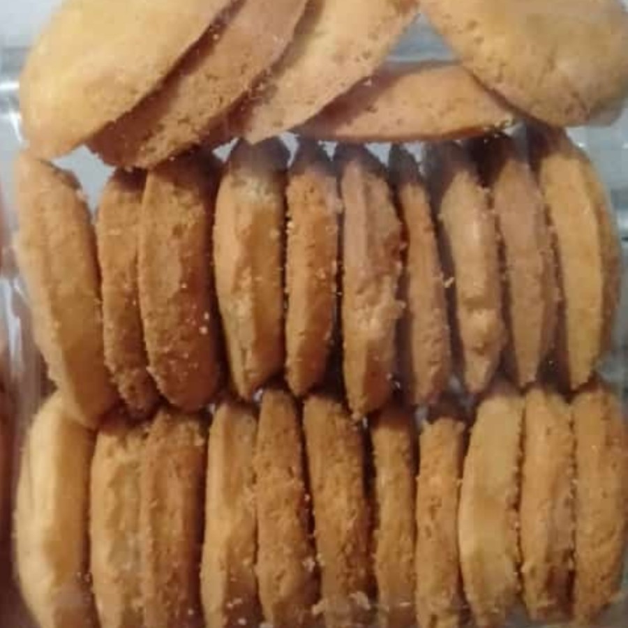 

Cemilan kue kering pie susu Manis