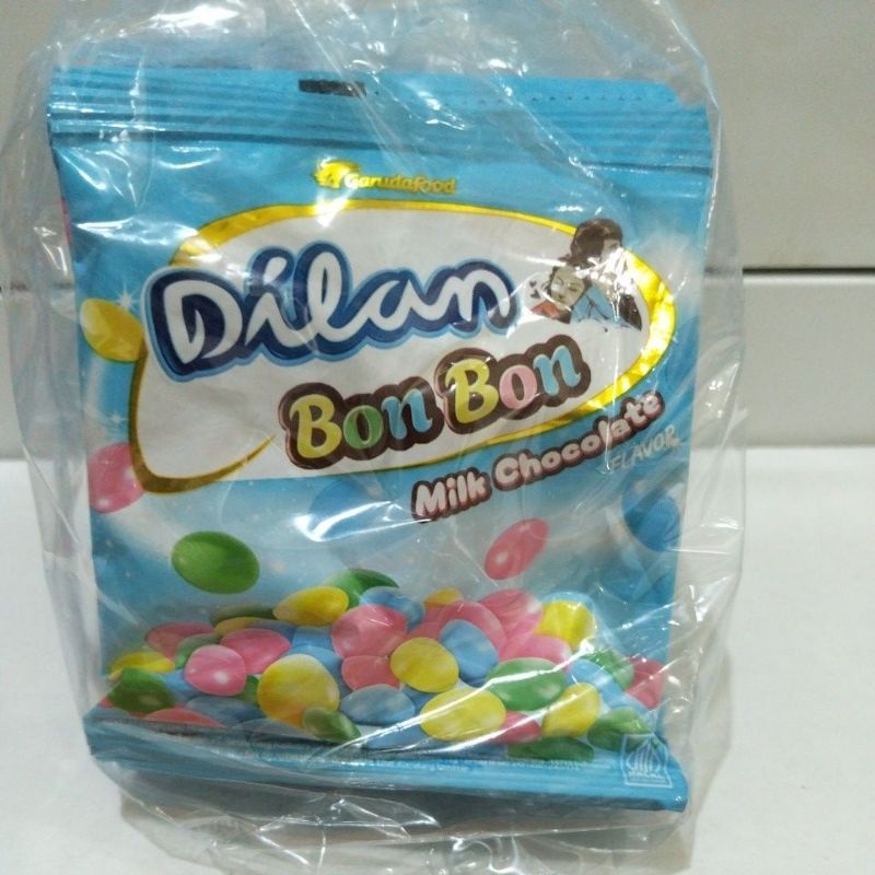 

Cokelat Dilan Bonbon Renceng ( 1 Renceng isi 10)