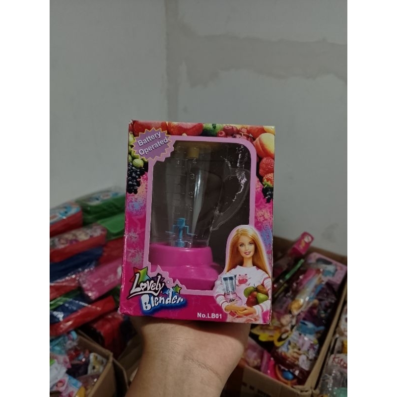 satu set mainan blender cewe