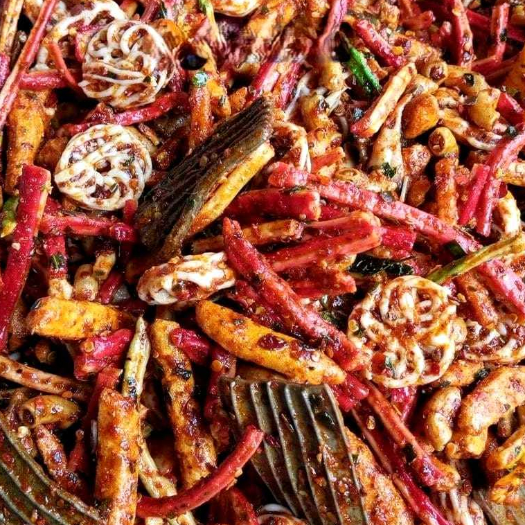 

Kerupuk Seblak Mix\Campur Kerupuk Kering daun jeruk 250grm