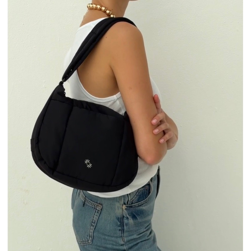 PB -01 PEPPER BUNNY SLING BAG MEDIUM