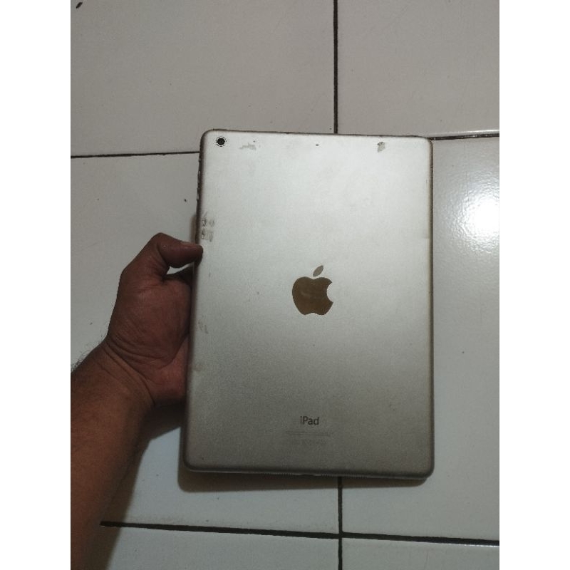 MESIN IPAD AIR 1ST GEN 16GB WIFI PECAH LAYAR