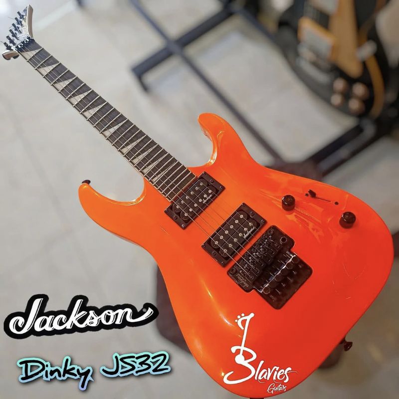 Jackson Dinky Arch Top JS32 Neon Orange