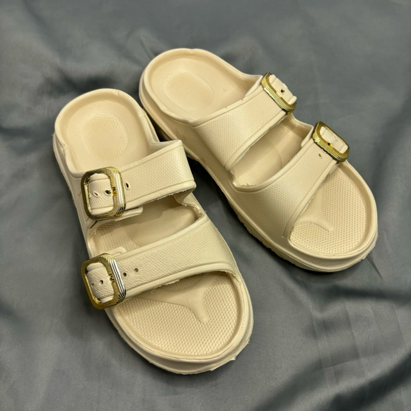 Sandal Karet Flat Casual Wanita Cream | Sandal Casual | OOTD