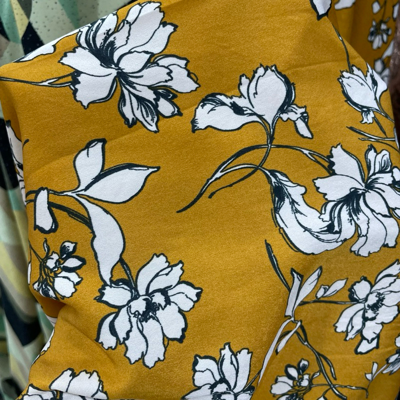 kain silk motif - kain silk sutra motif bunga impor - kain satin silk - kain satin sutra original el