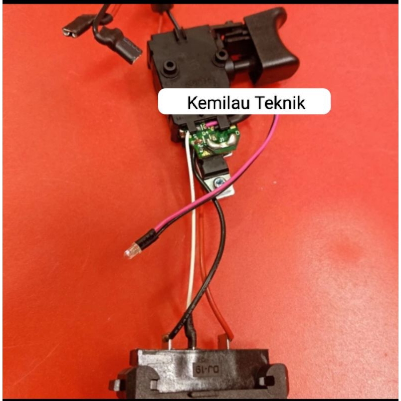 Switch On Off Saklar Mesin Bor Cordless BDCDD12 Black Decker 10.8V 12V BDCDD12K Baterai Battery Dril