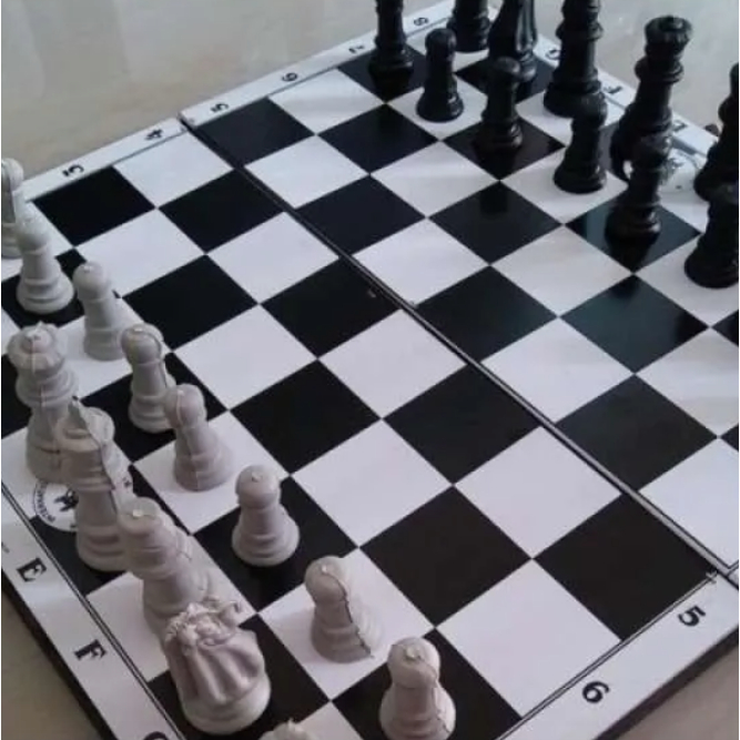 [ISTY] PROMO CATUR JUMBO PAPAN PLASTIK LIPAT 50 X 50 CM HORSE INTERNASIONAL