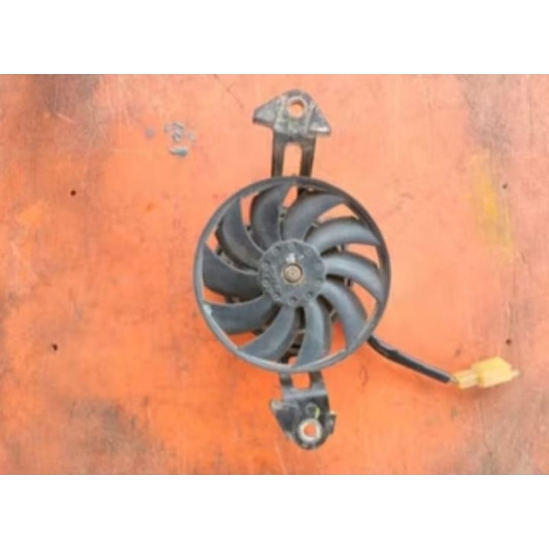 KIPAS RADIATOR SIAP PAKAI MOTOR YAMAHA VIXION OLD 3C1 PNP VIXION KS 1PA PNP VIXION ADVANCE 2PV PNP J