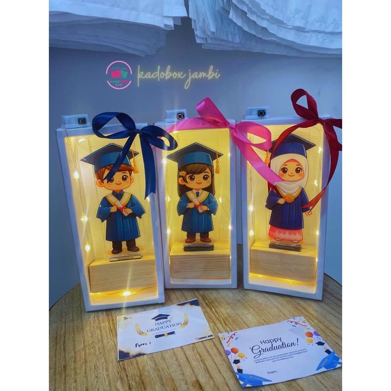 AKRILIK WISUDA LED/ GIFT AKRILIK /HADIAH WISUDA
