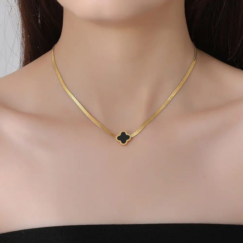 Kalung Cl hitam rantai gepeng titanium murni lapis emas 18KGP