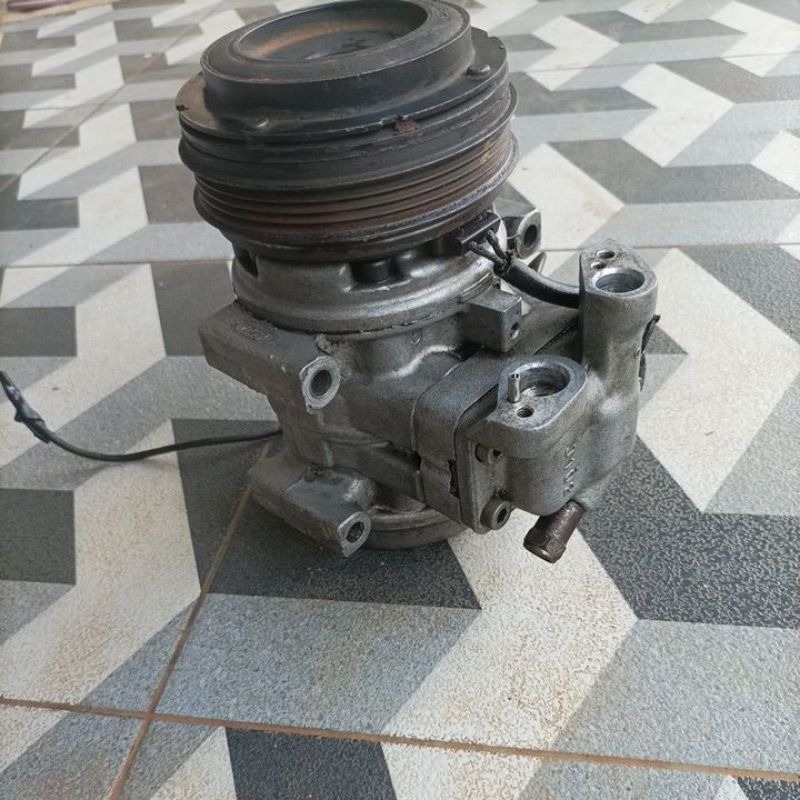 kompresor ac mazda familia