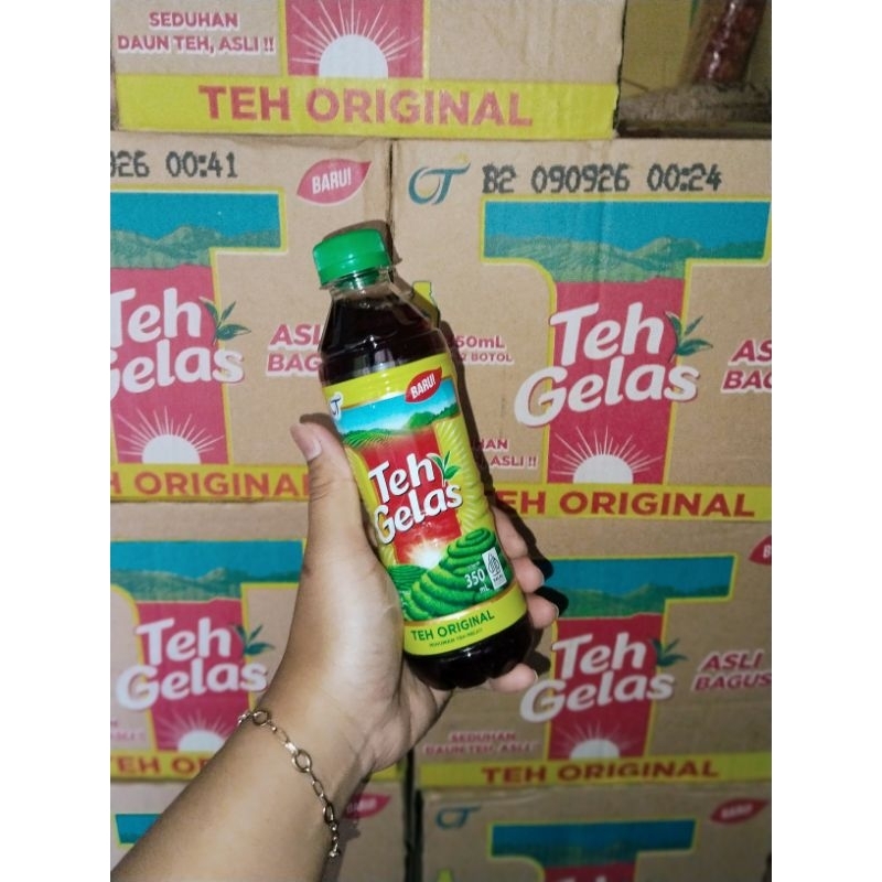

TEH GELAS 350ML paket isi 3botol
