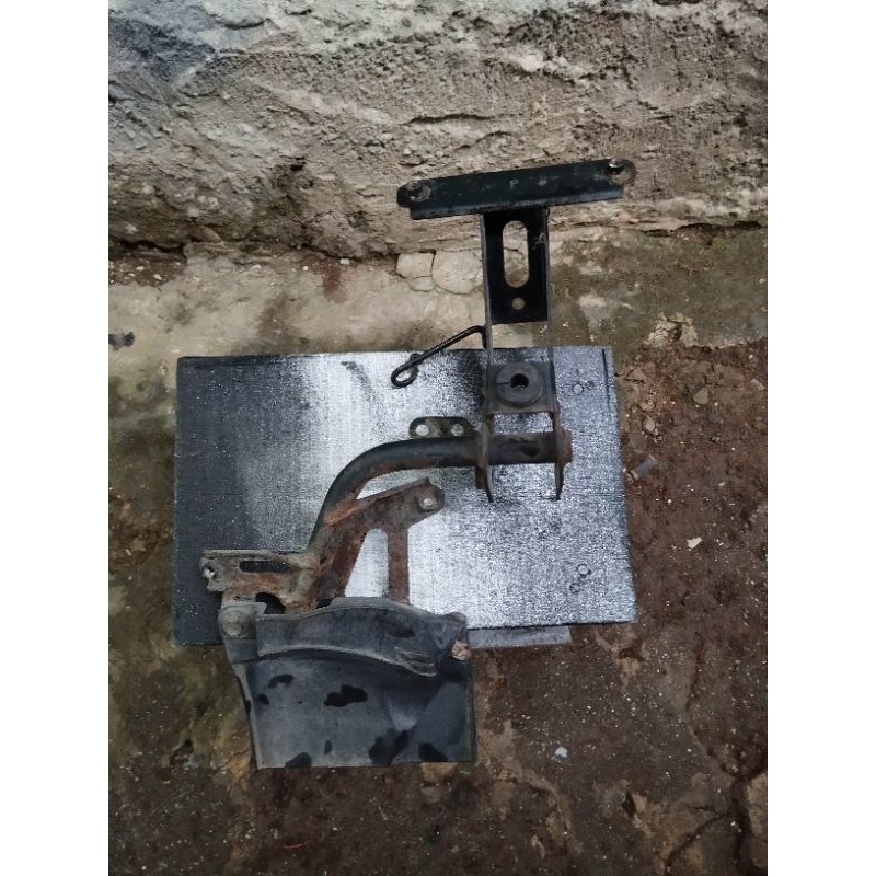 besi breket dudukan tameng depan dudukan ecu honda vario 125 150 led old original second
