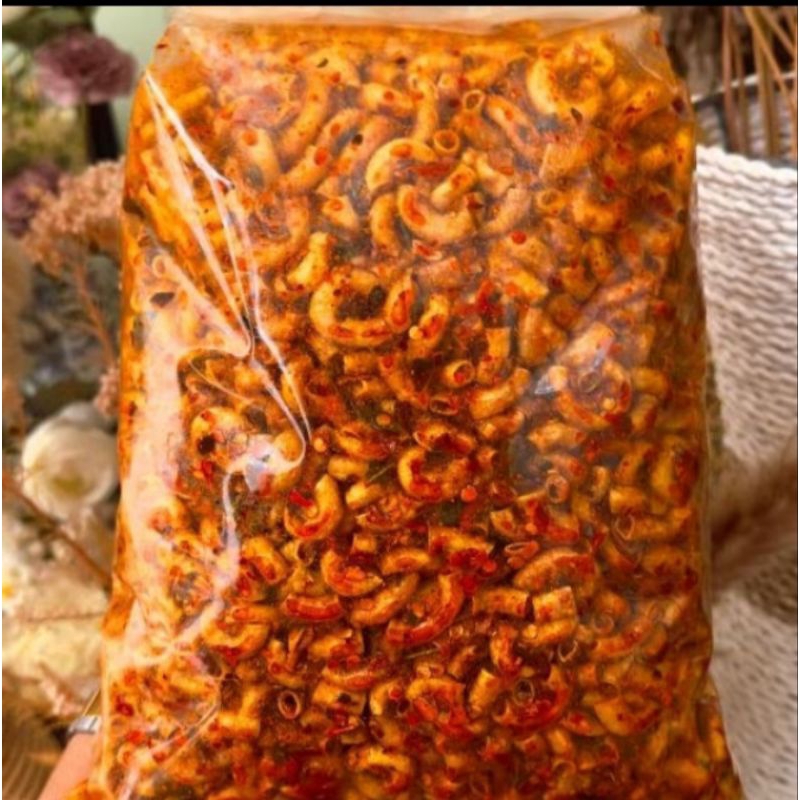 

makroni pedas 500gr makroni cikruh pedas berbagai varian rasa