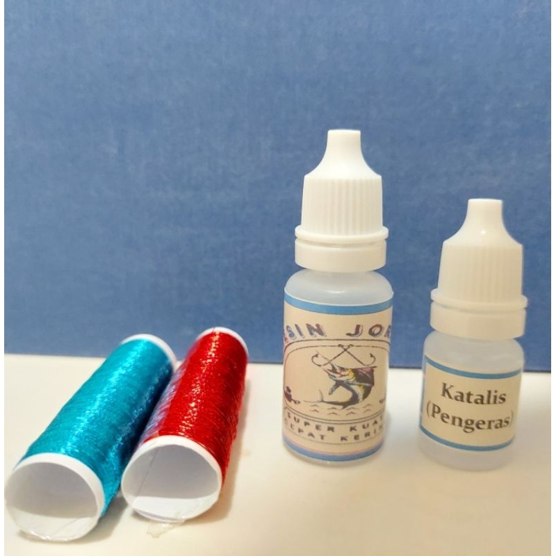 

Resin Epoxy Bening dan Katalis