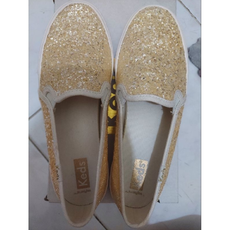 NEW — KEDS SLIP ON SNEAKERS