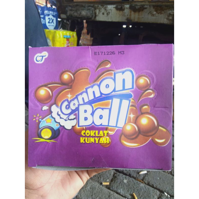 

Cannon Ball Coklat Kunyah 5.4 gr isi 24 pcs